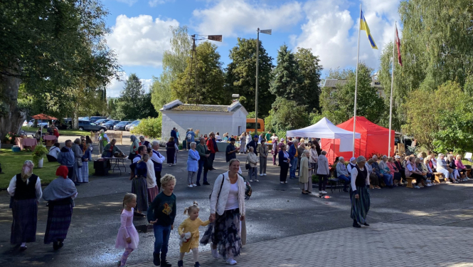 Kupls un raibs apmeklējums pasākumā visai ģimenei “Mašīnball Talsos” Latvijas Lauksaimniecības muzejā