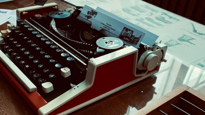 LLM krājums - rakstāmmašīna un skaitīkļi