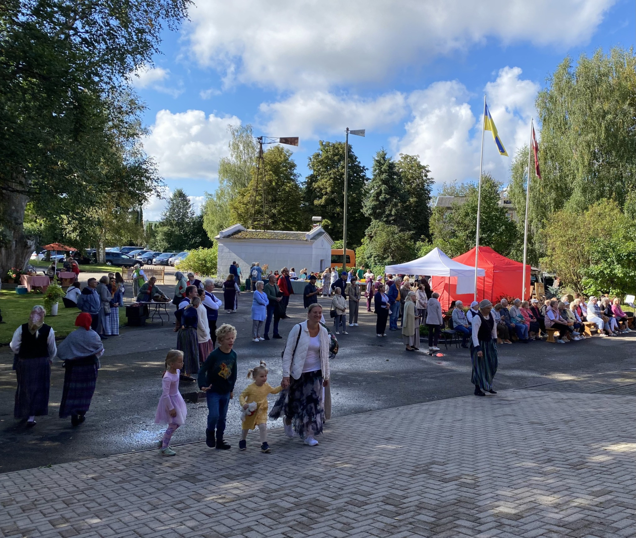 Kupls un raibs apmeklējums pasākumā visai ģimenei “Mašīnball Talsos” Latvijas Lauksaimniecības muzejā